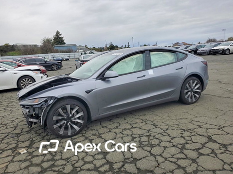 Tesla Model 3 2025 - Zdjęcie 1 z 12