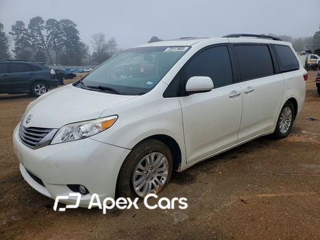 Toyota Sienna 2017 - Image 1 of 14