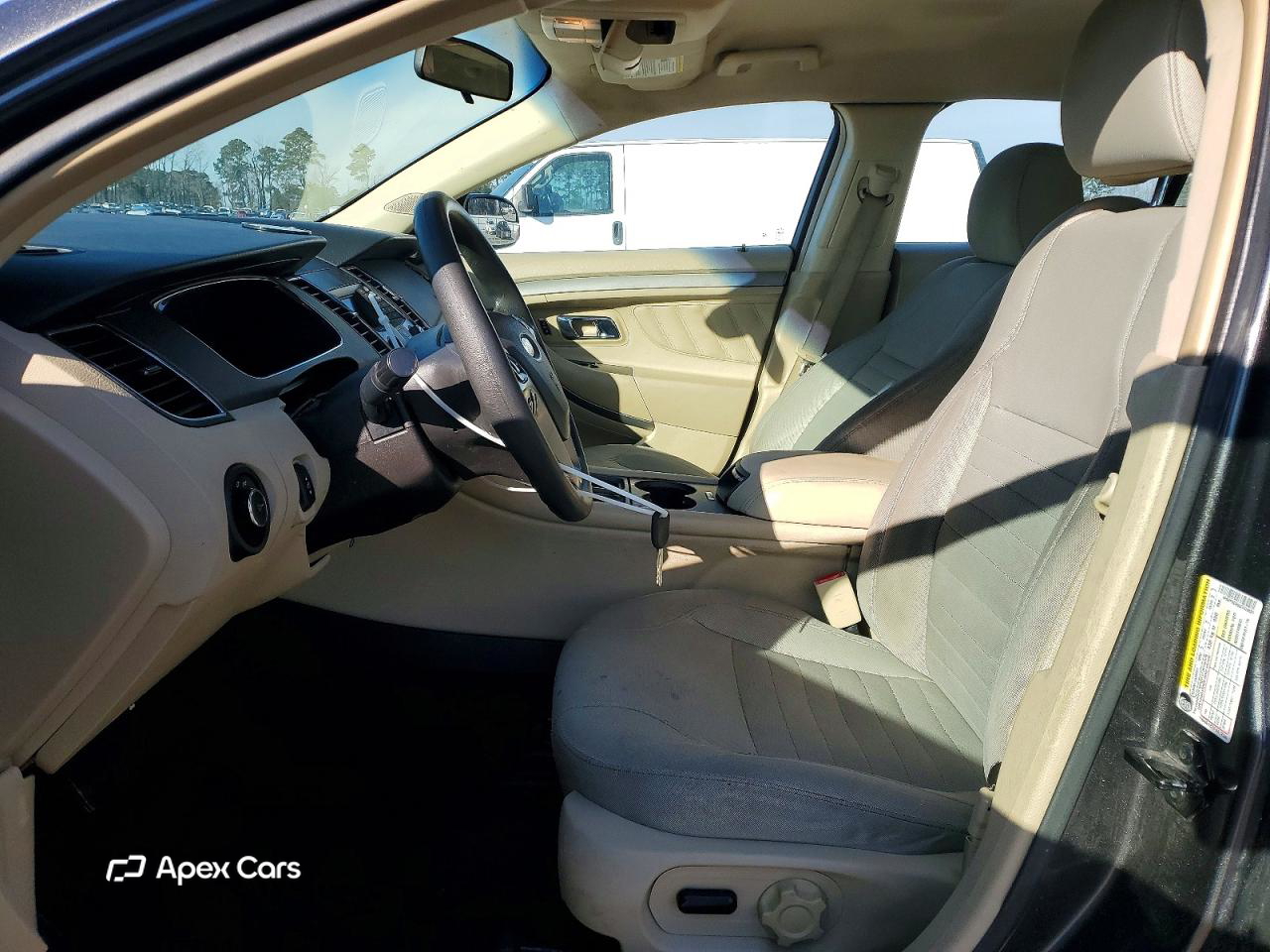 Ford Taurus 2016