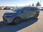Toyota Sienna 2025
