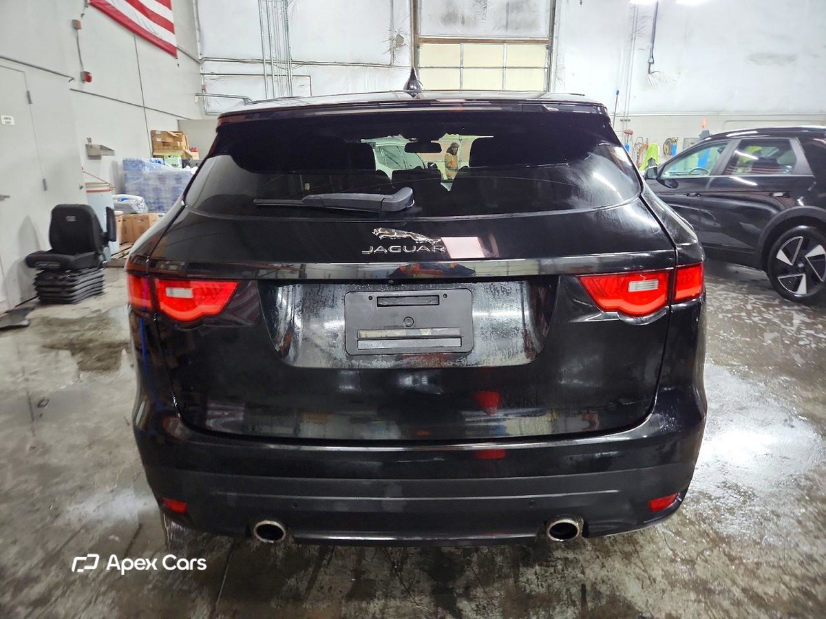 Jaguar F-Pace 2017