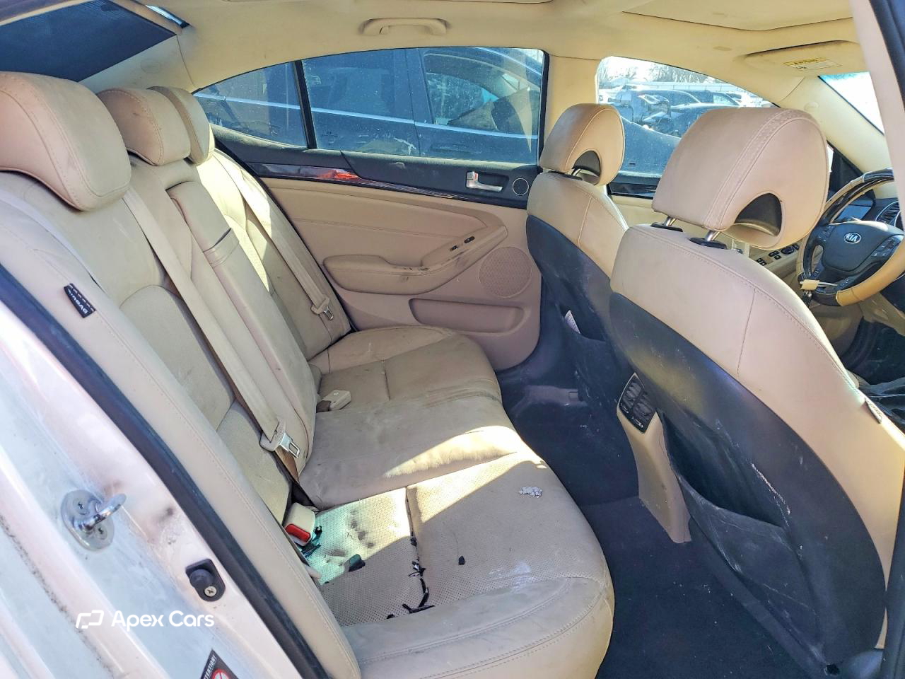 Kia Cadenza 2015