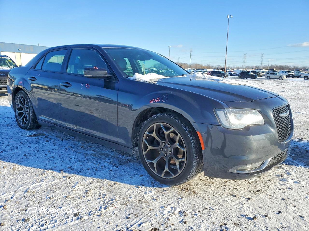 Chrysler 300 2016