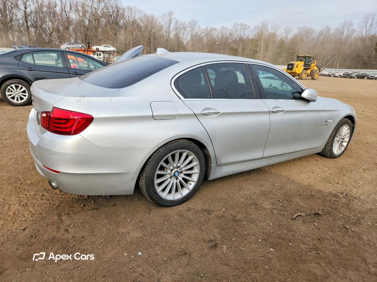BMW Series 5 2011