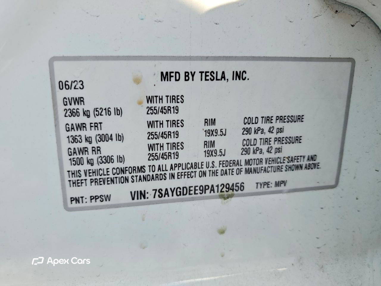 Tesla Model Y 2023
