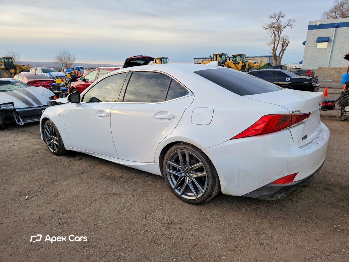 Lexus IS 2018