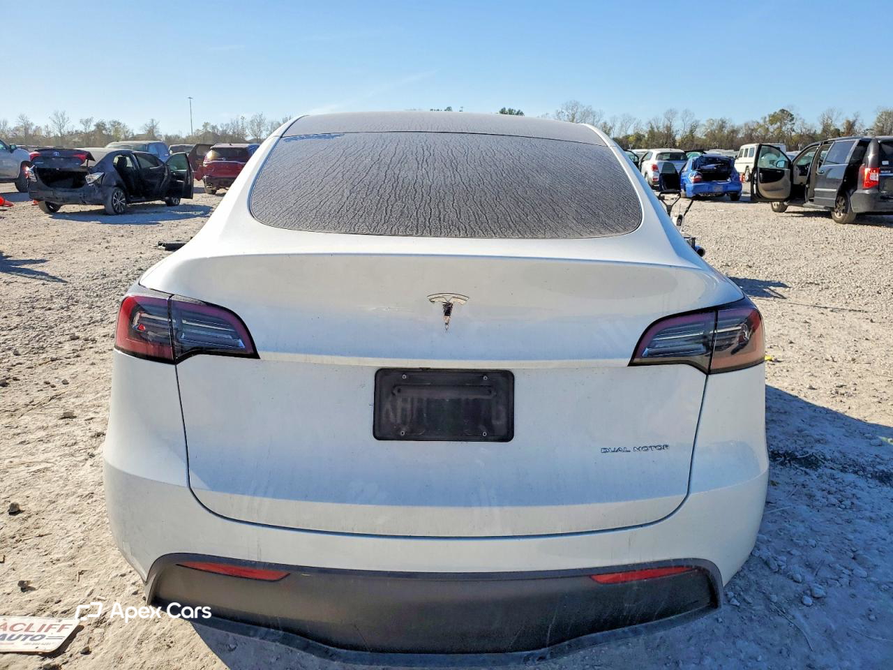 Tesla Model Y 2023