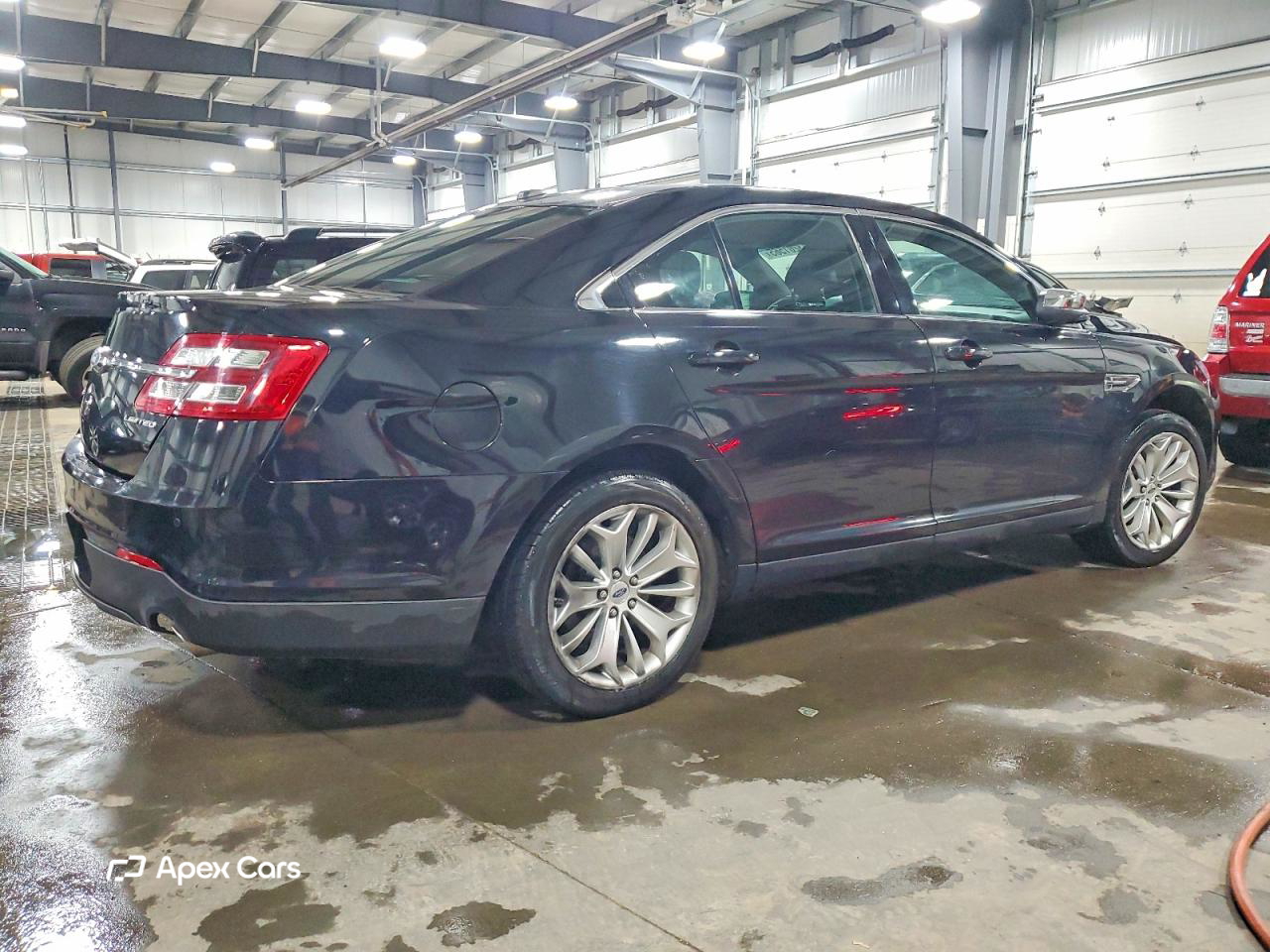 Ford Taurus 2019