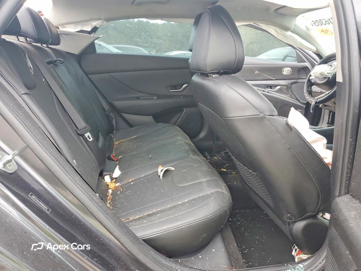 Hyundai Elantra 2021