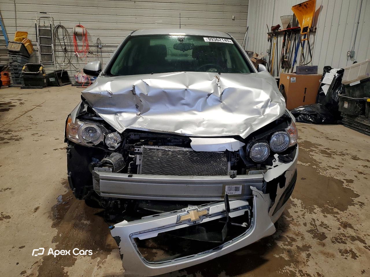 Chevrolet Sonic 2015