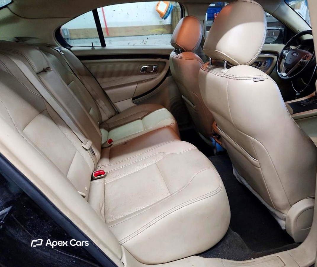 Ford Taurus 2014