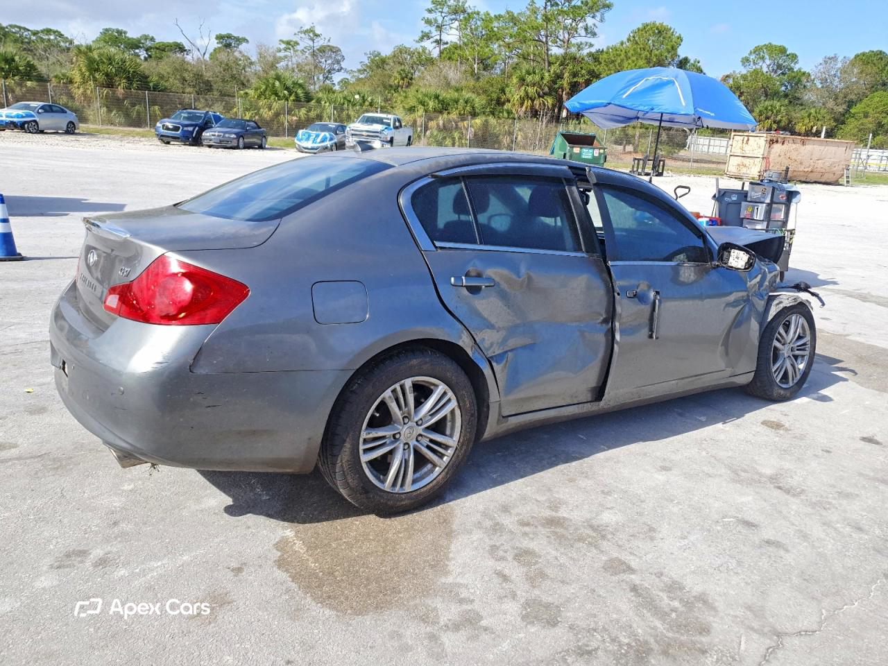 Infiniti G 2013