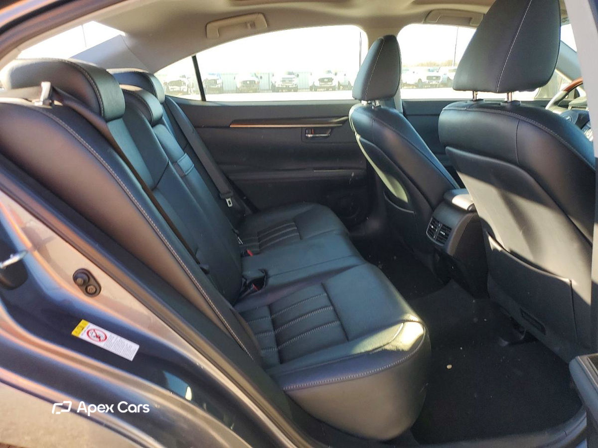 Lexus ES 2016