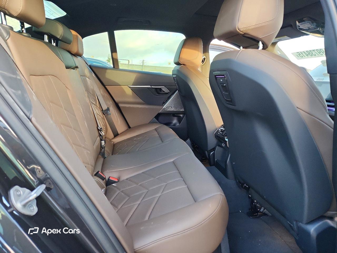 BMW i5 2026