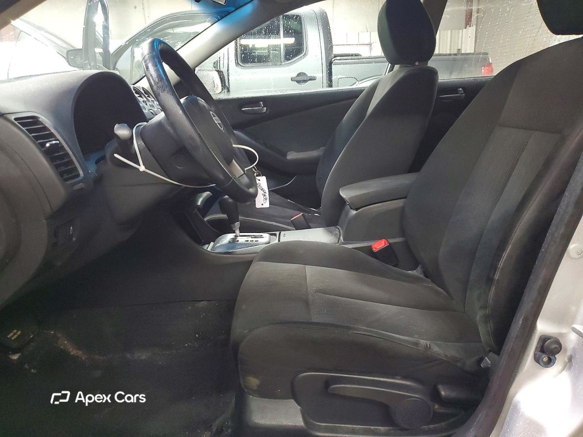 Nissan Altima 2012