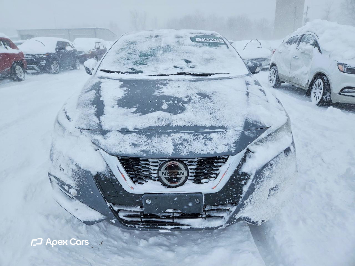 Nissan Versa 2021