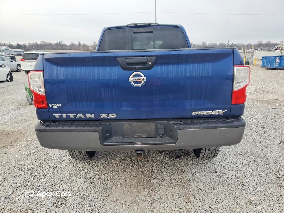 Nissan Titan 2017