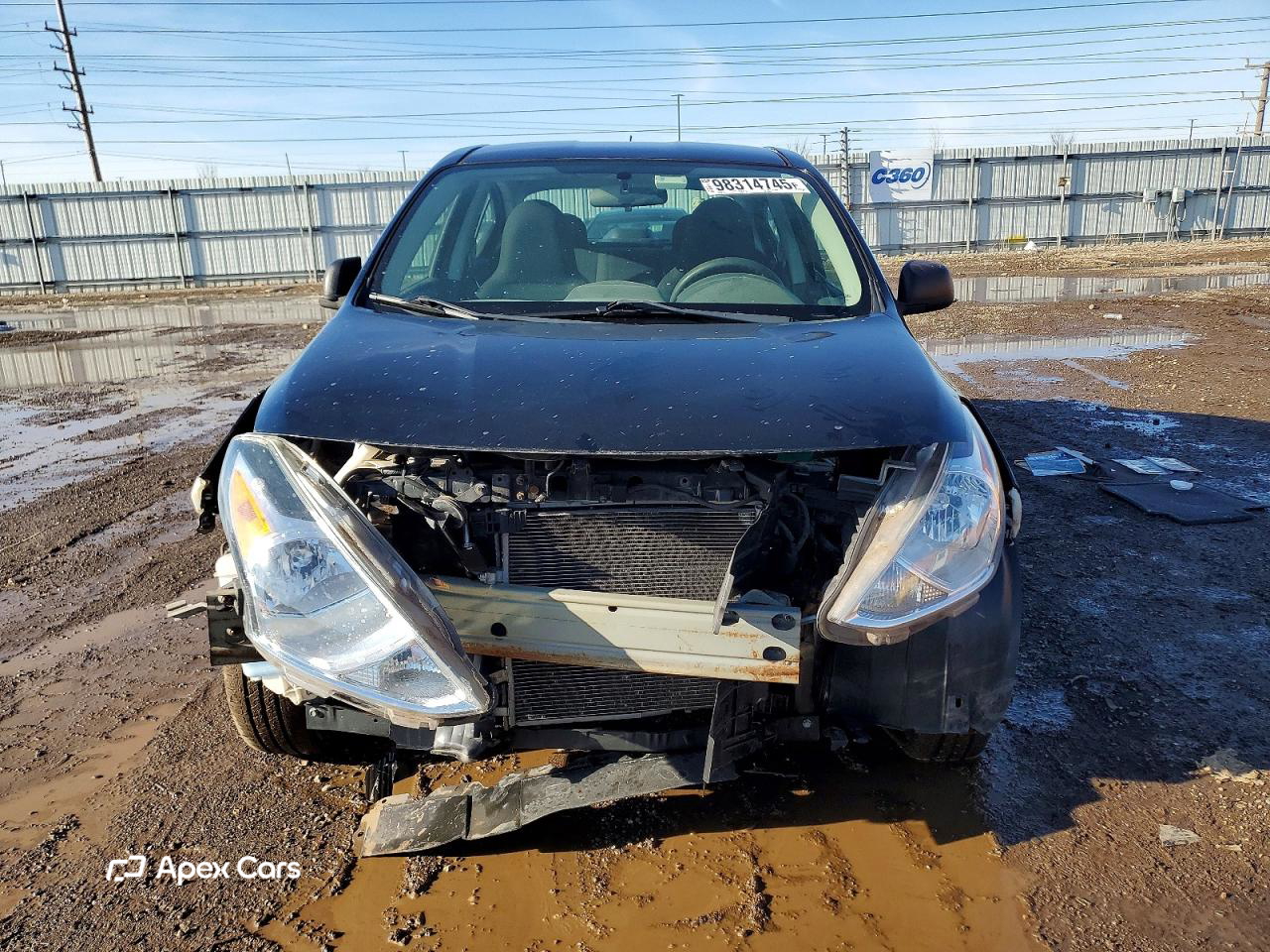 Nissan Versa 2015