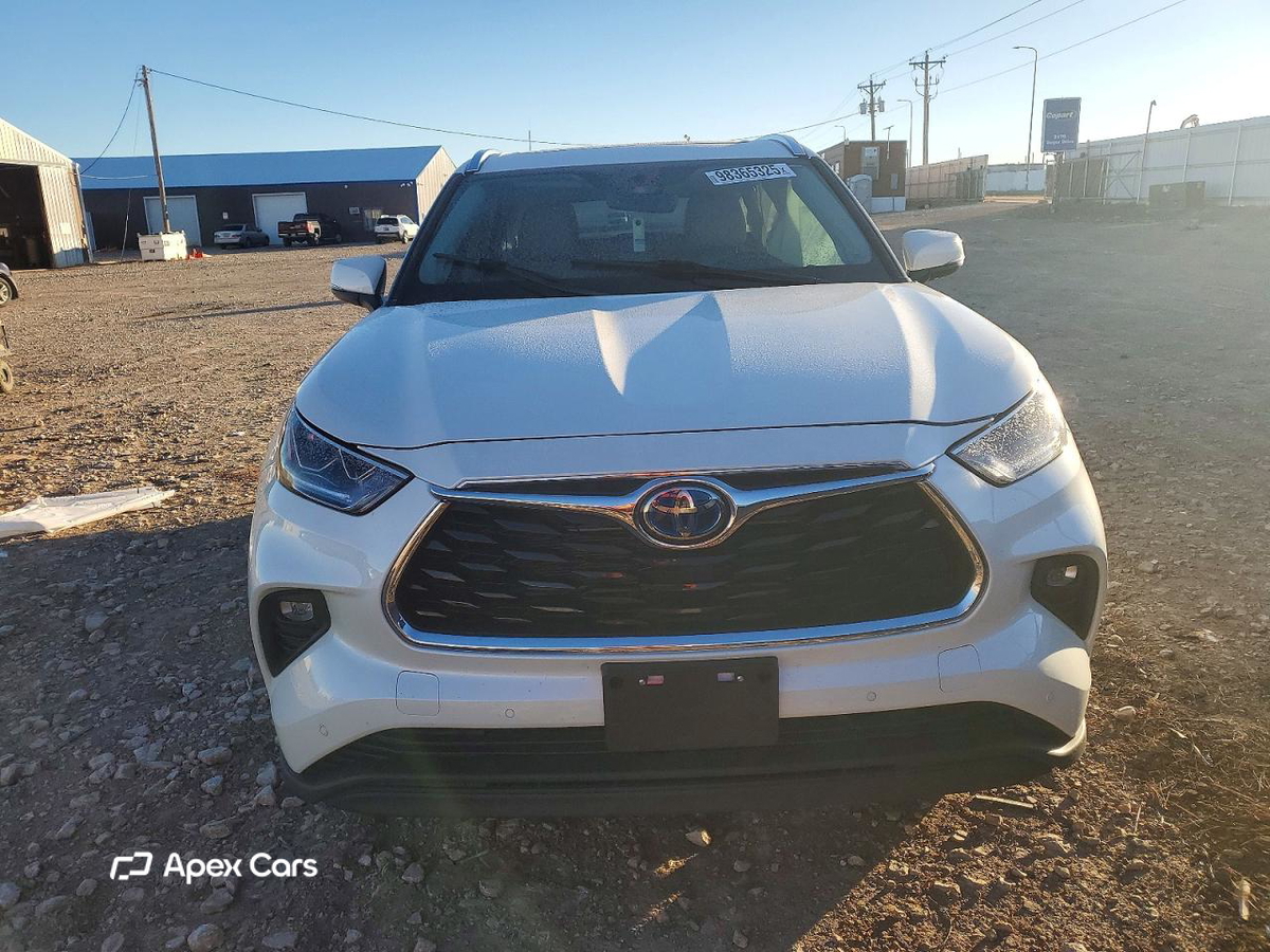 Toyota Highlander 2021