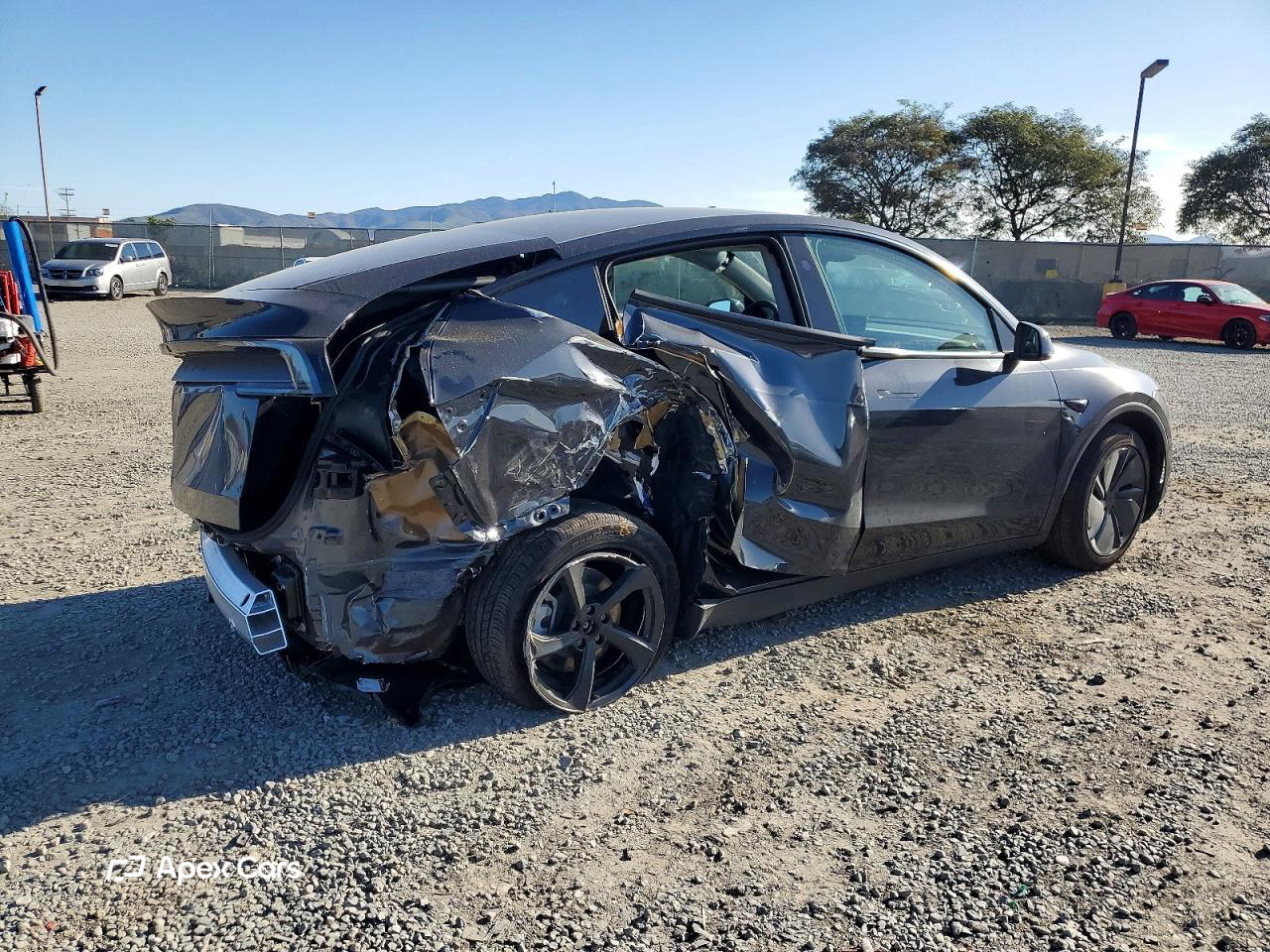 Tesla Model Y 2026