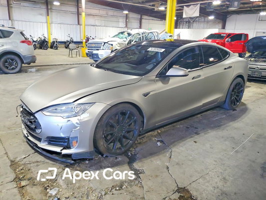 Tesla Model S 2015 - Image 1 of 13
