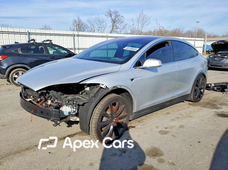 Tesla Model X 2016 - Image 1 of 13