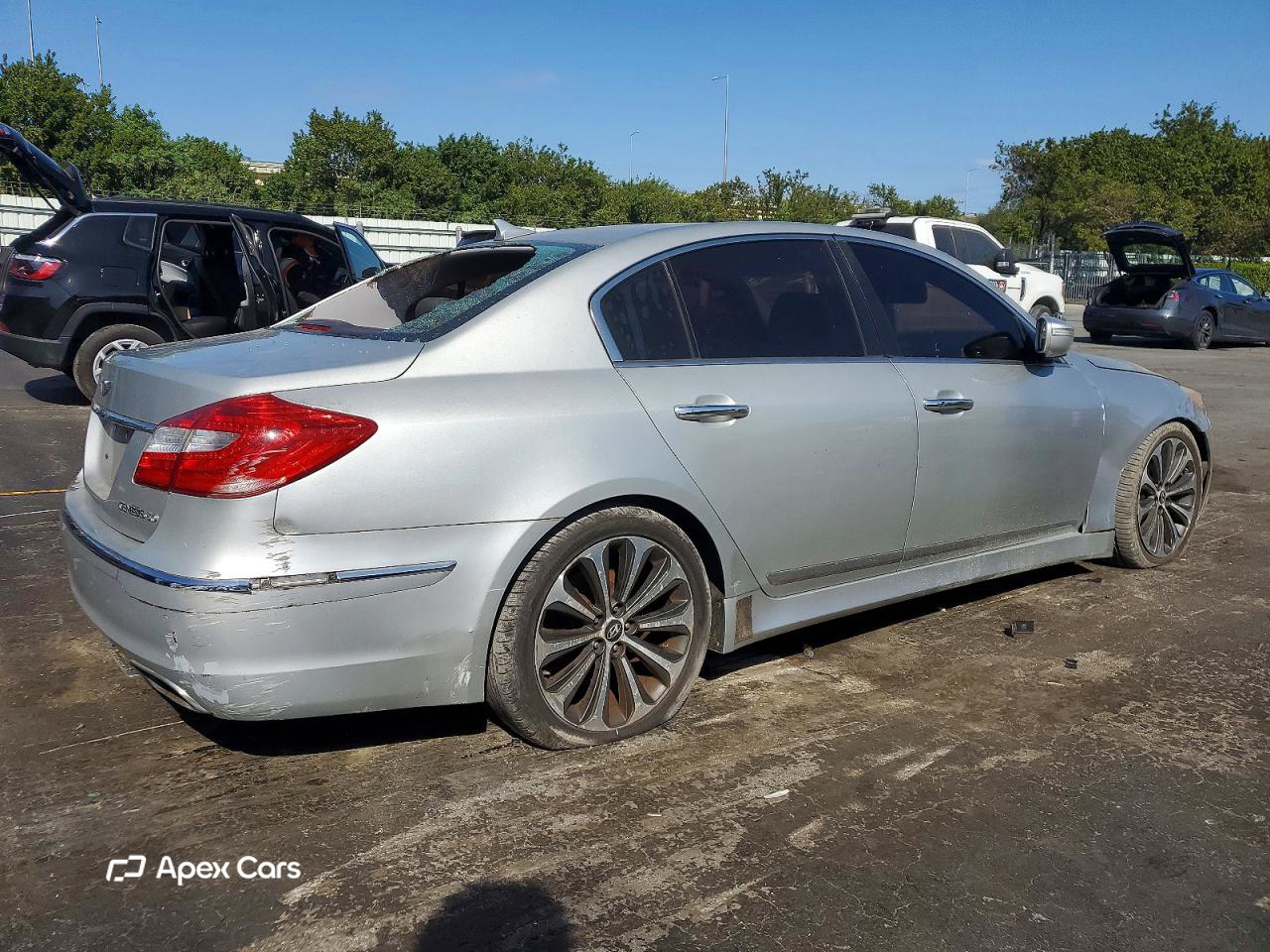 Hyundai Genesis 2012