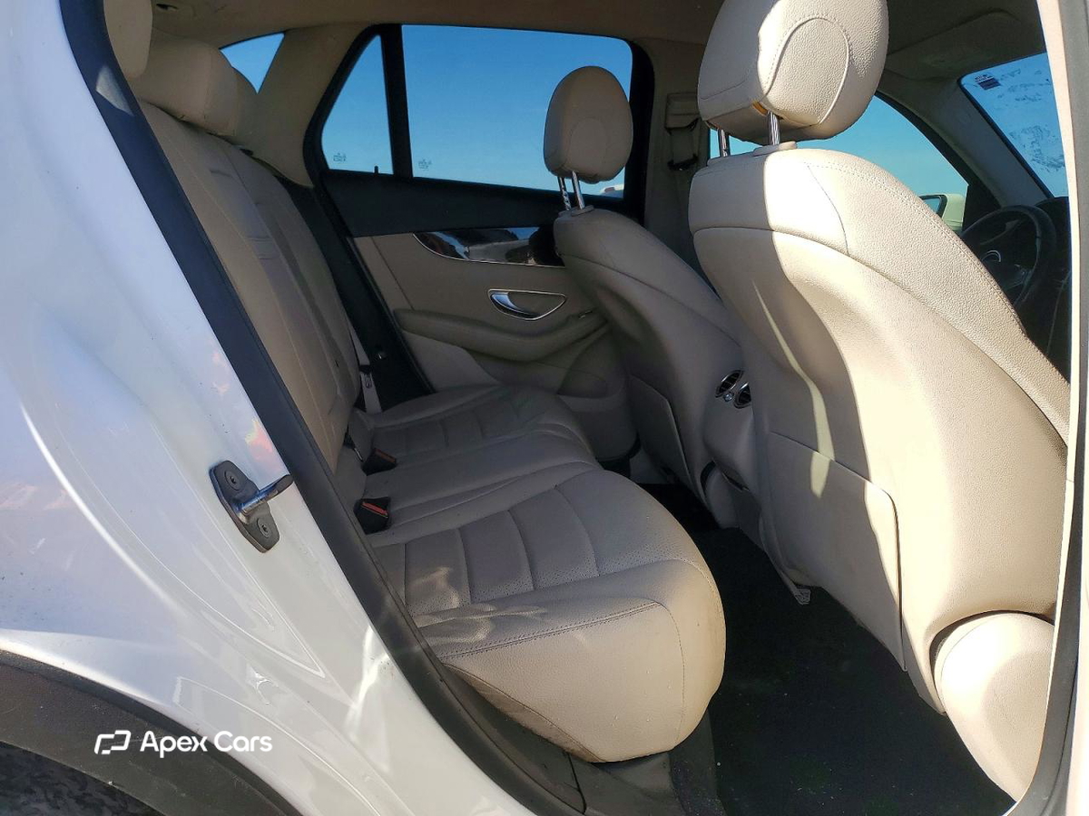 Mercedes-Benz GLC 2016