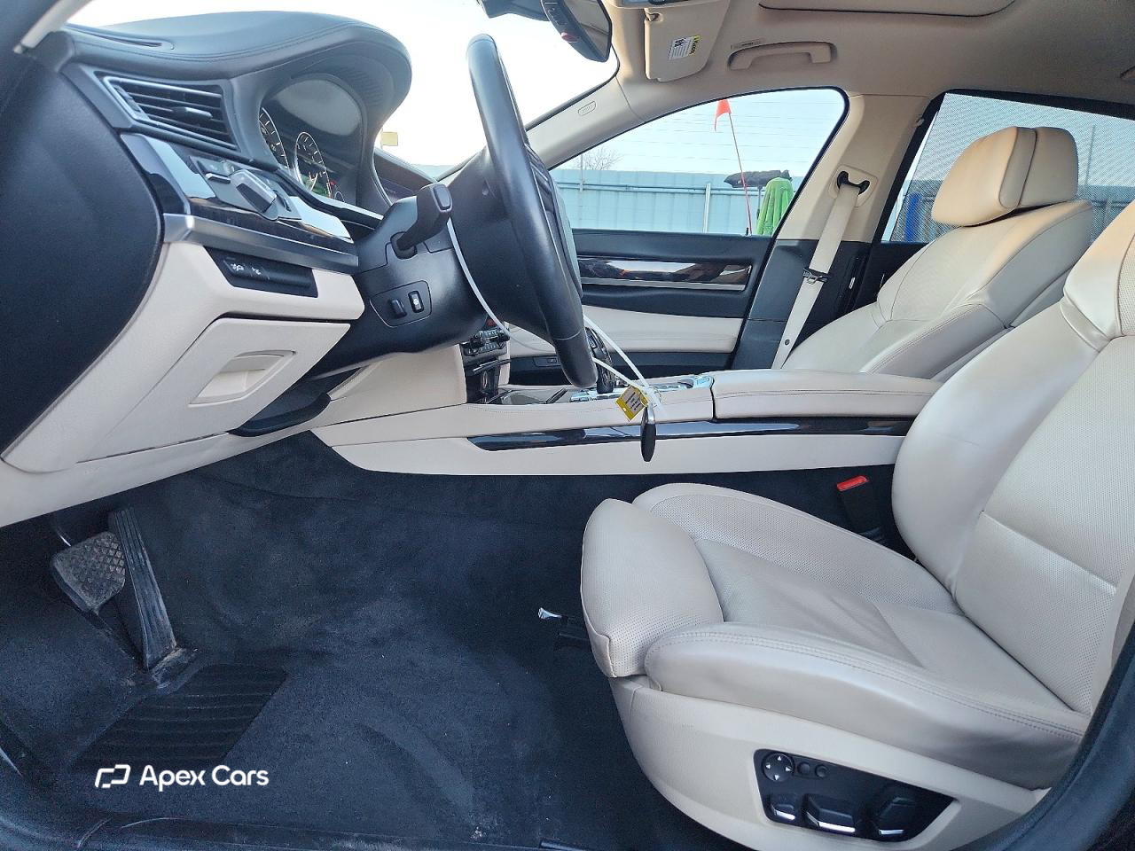 BMW Series 7 2011