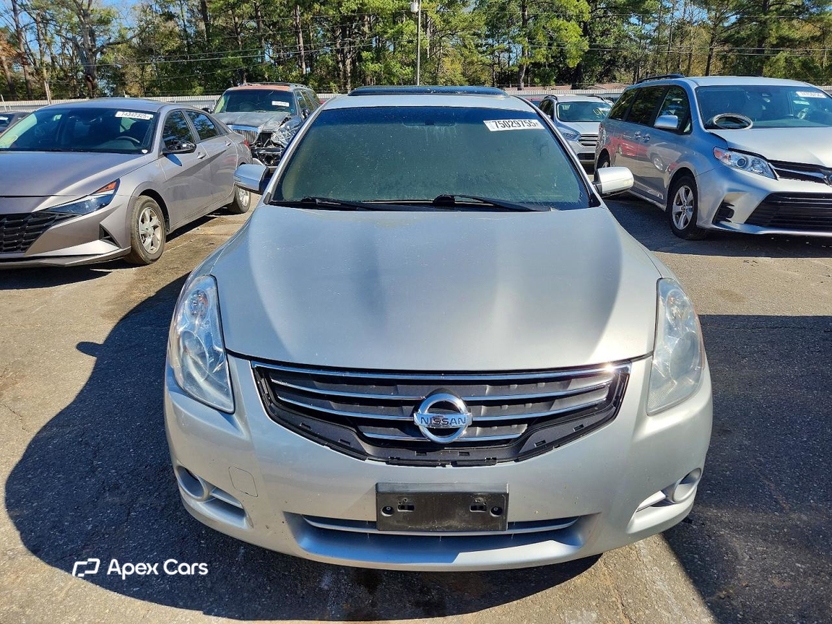 Nissan Altima 2012