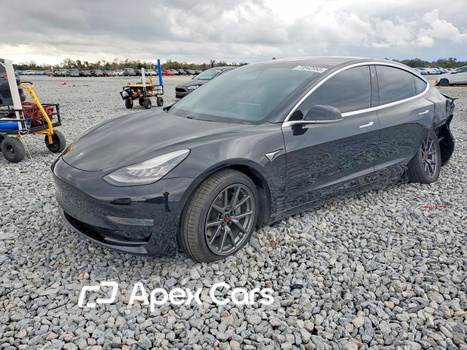 Tesla Model 3 2018 - Image 1 of 13