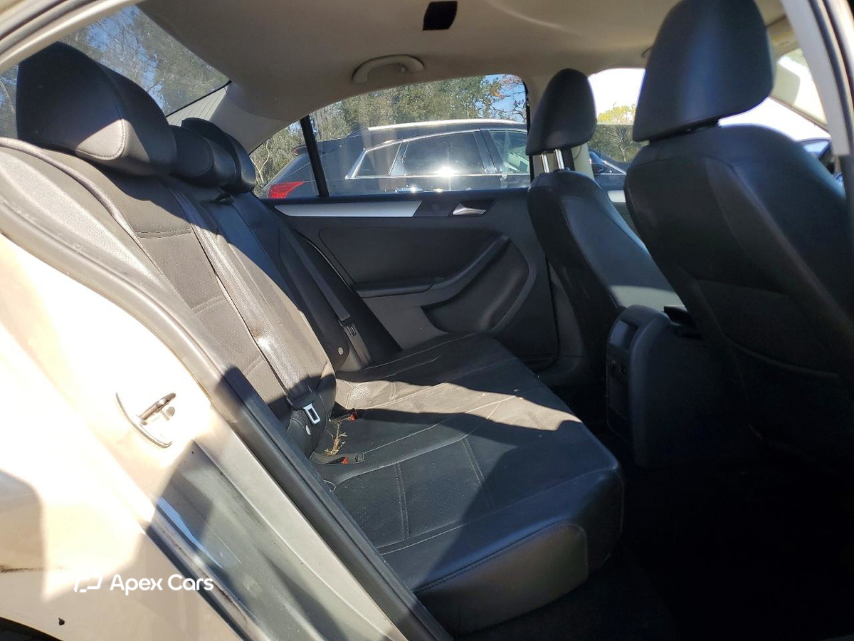 Volkswagen Jetta 2013