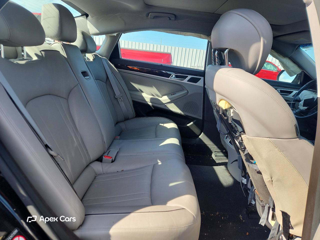 Hyundai Genesis 2015