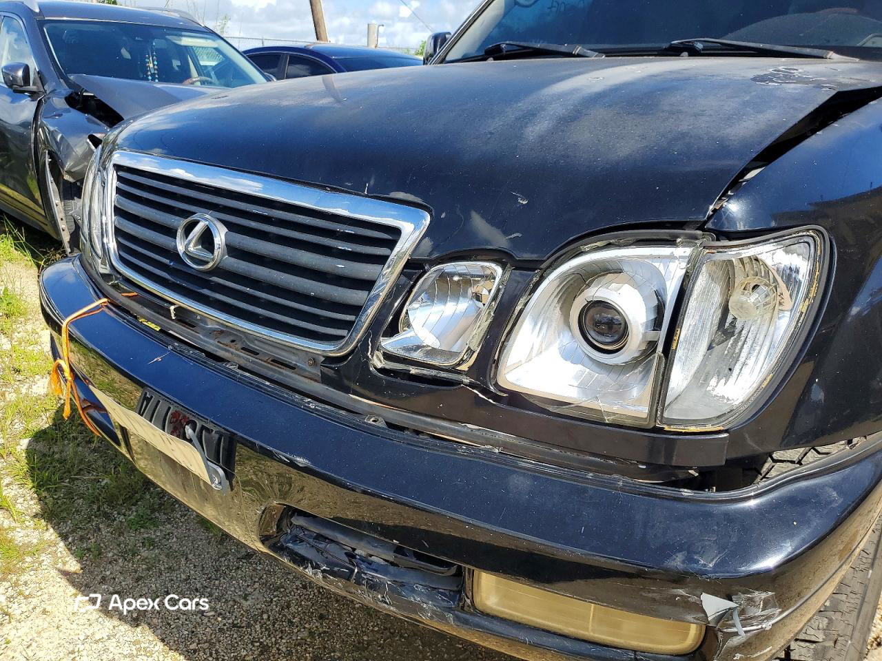 Lexus LX 2001