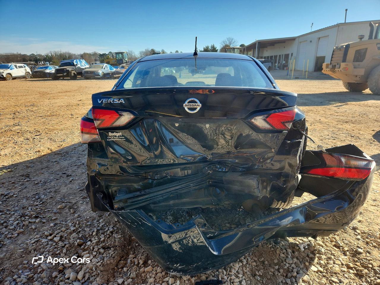 Nissan Versa 2021