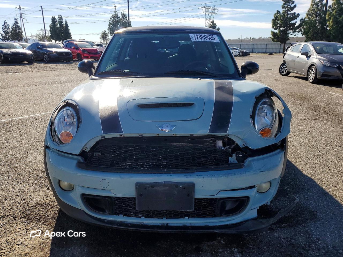 MINI Cooper 2012