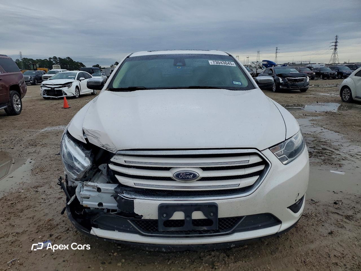 Ford Taurus 2018