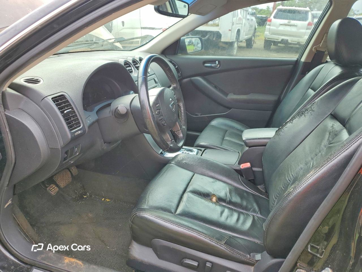 Nissan Altima 2012