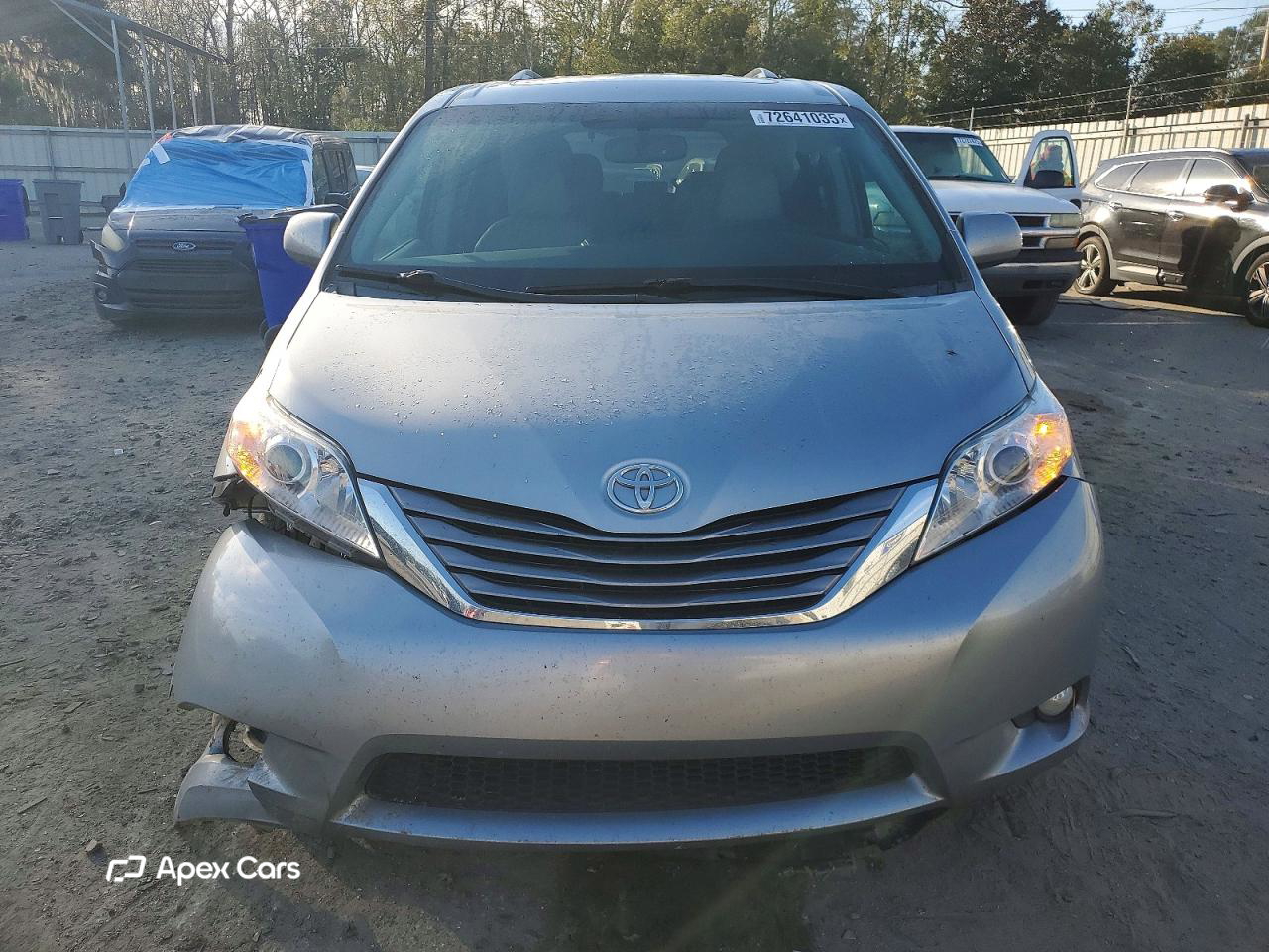 Toyota Sienna 2016