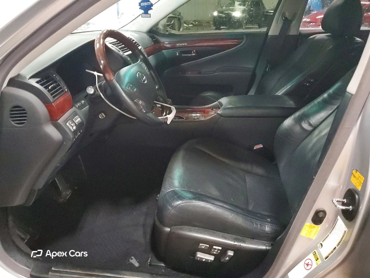 Lexus LS 2011