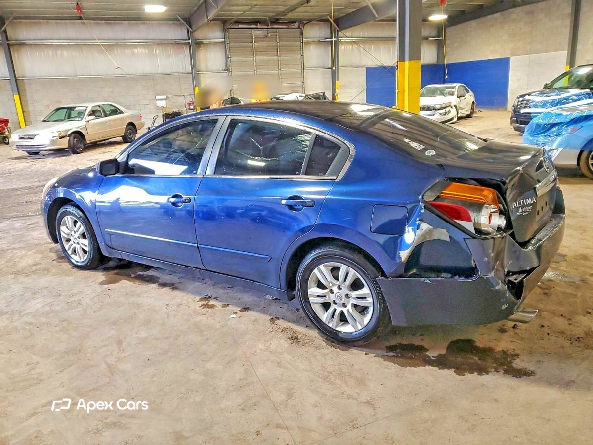 Nissan Altima 2011