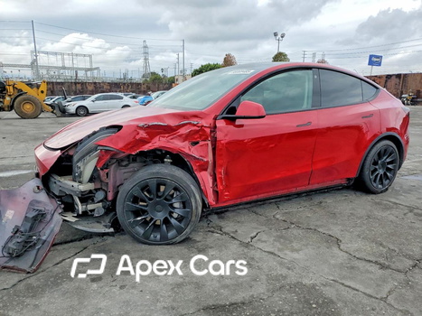 Tesla Model Y 2021 - Image 1 of 13