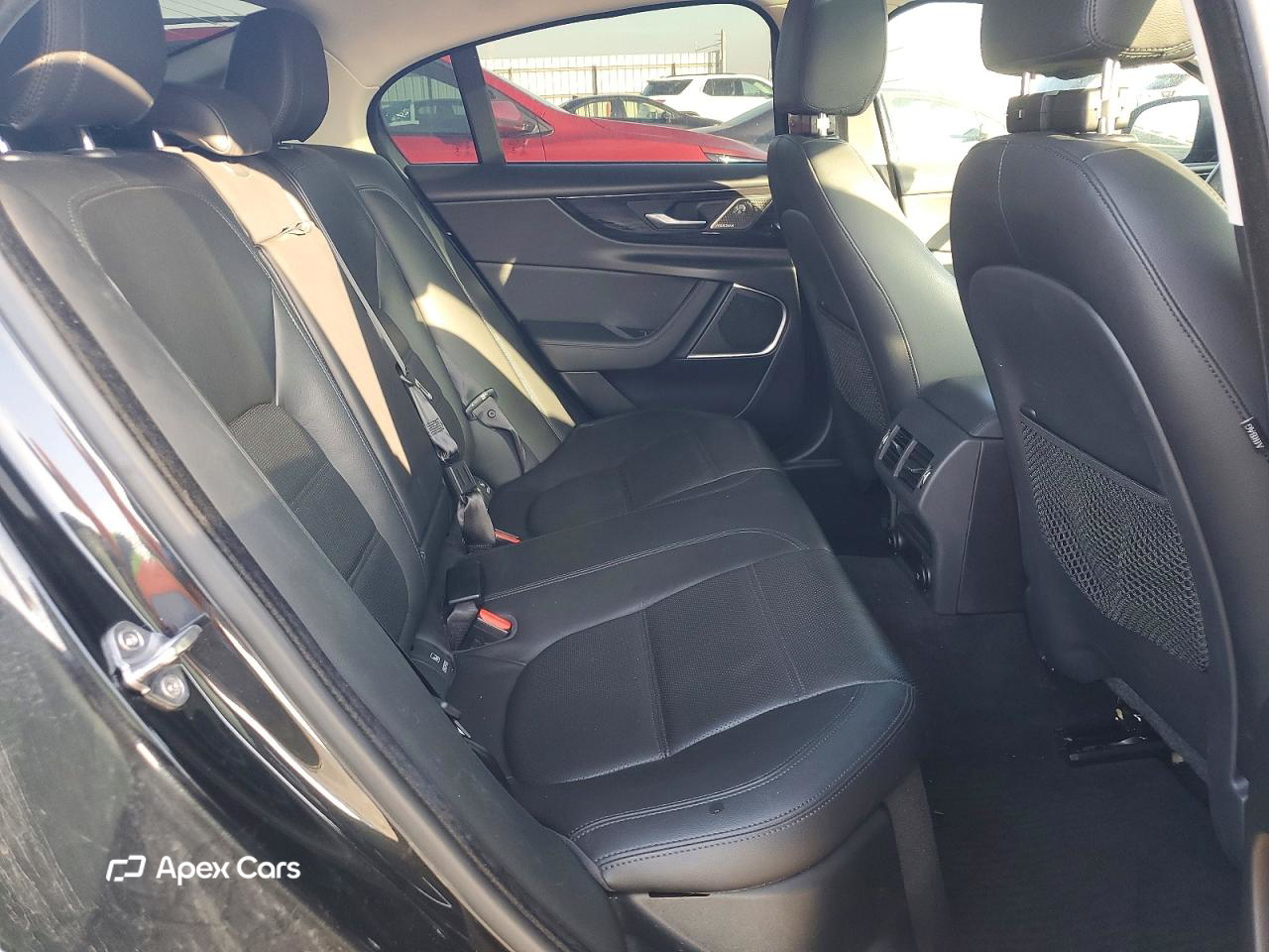 Jaguar XE 2020