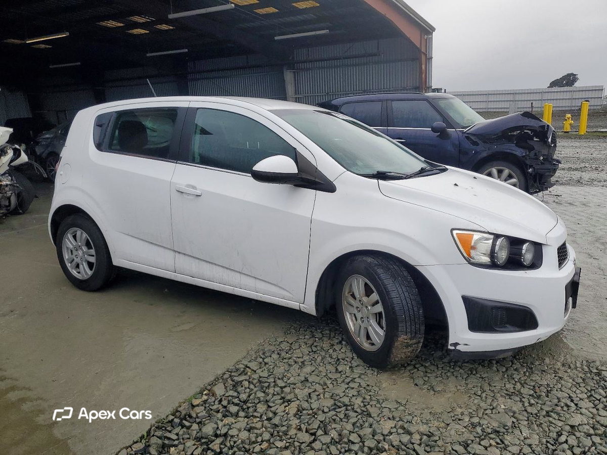 Chevrolet Sonic 2015