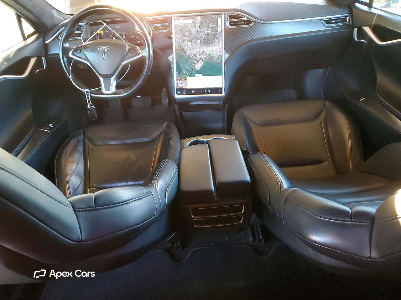 Tesla Model S 2016