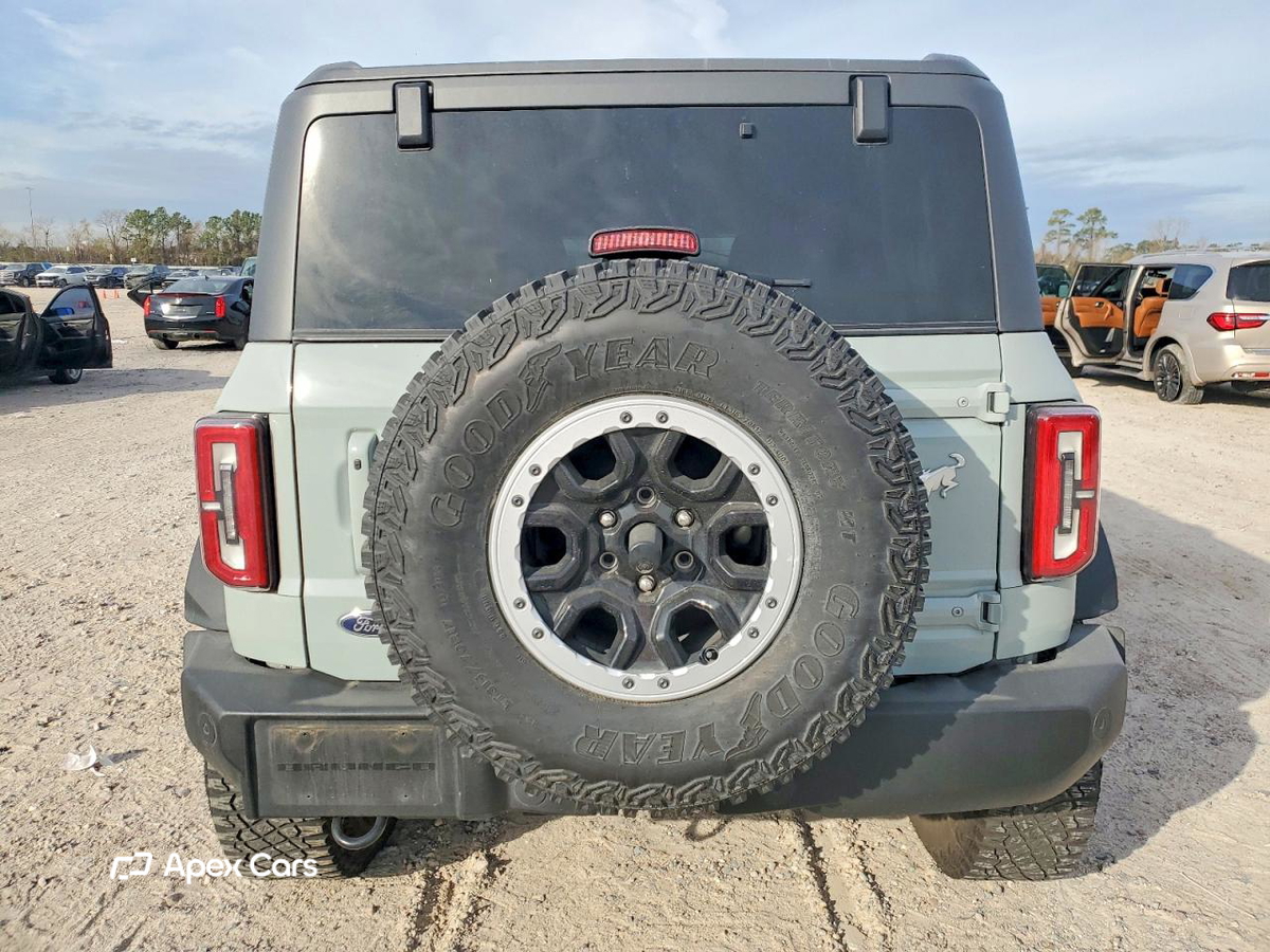 Ford Bronco 2024
