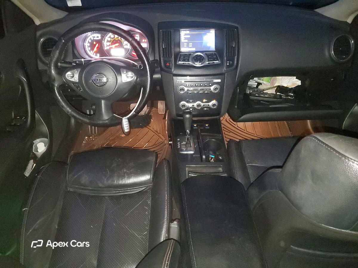 Nissan Maxima 2012
