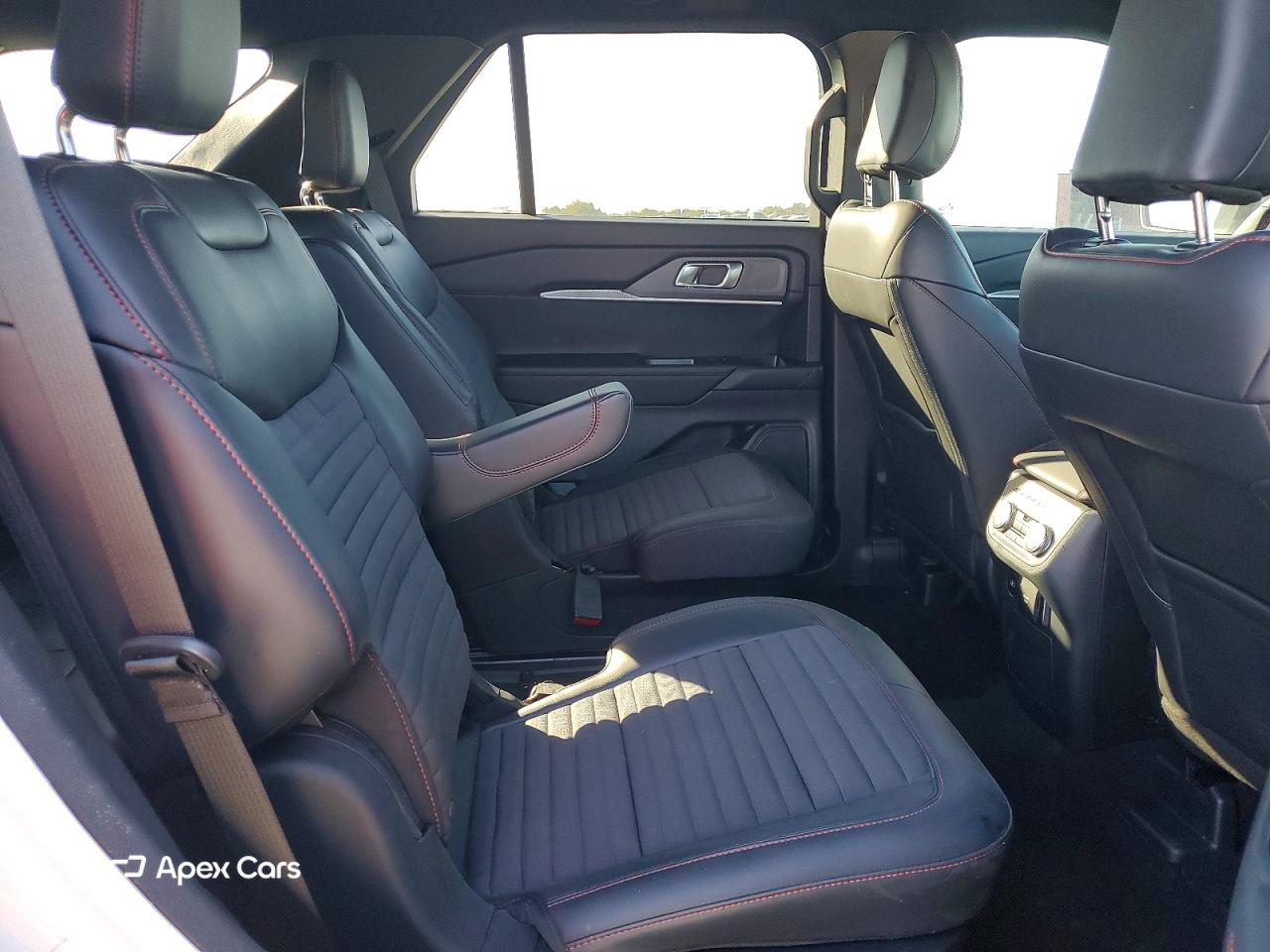 Ford Explorer 2025