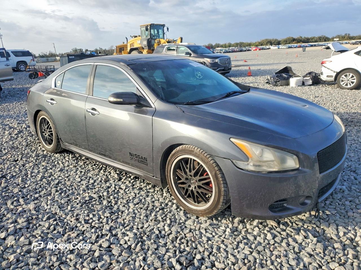 Nissan Maxima 2011