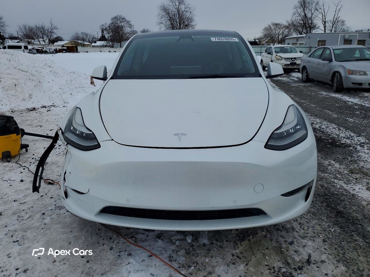 Tesla Model Y 2022